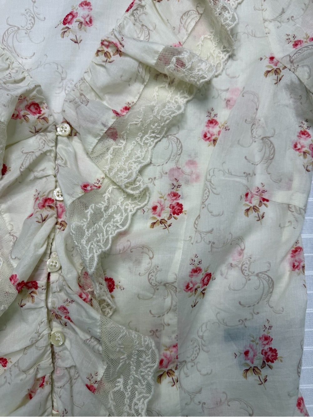 Ralph Lauren Cream Blouse with Pink Floral Print and Lace Ruffles - Picture 4 of 7